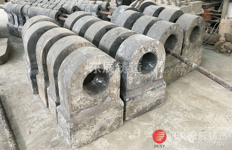破碎機(jī)雙液合金熱復(fù)合錘頭
